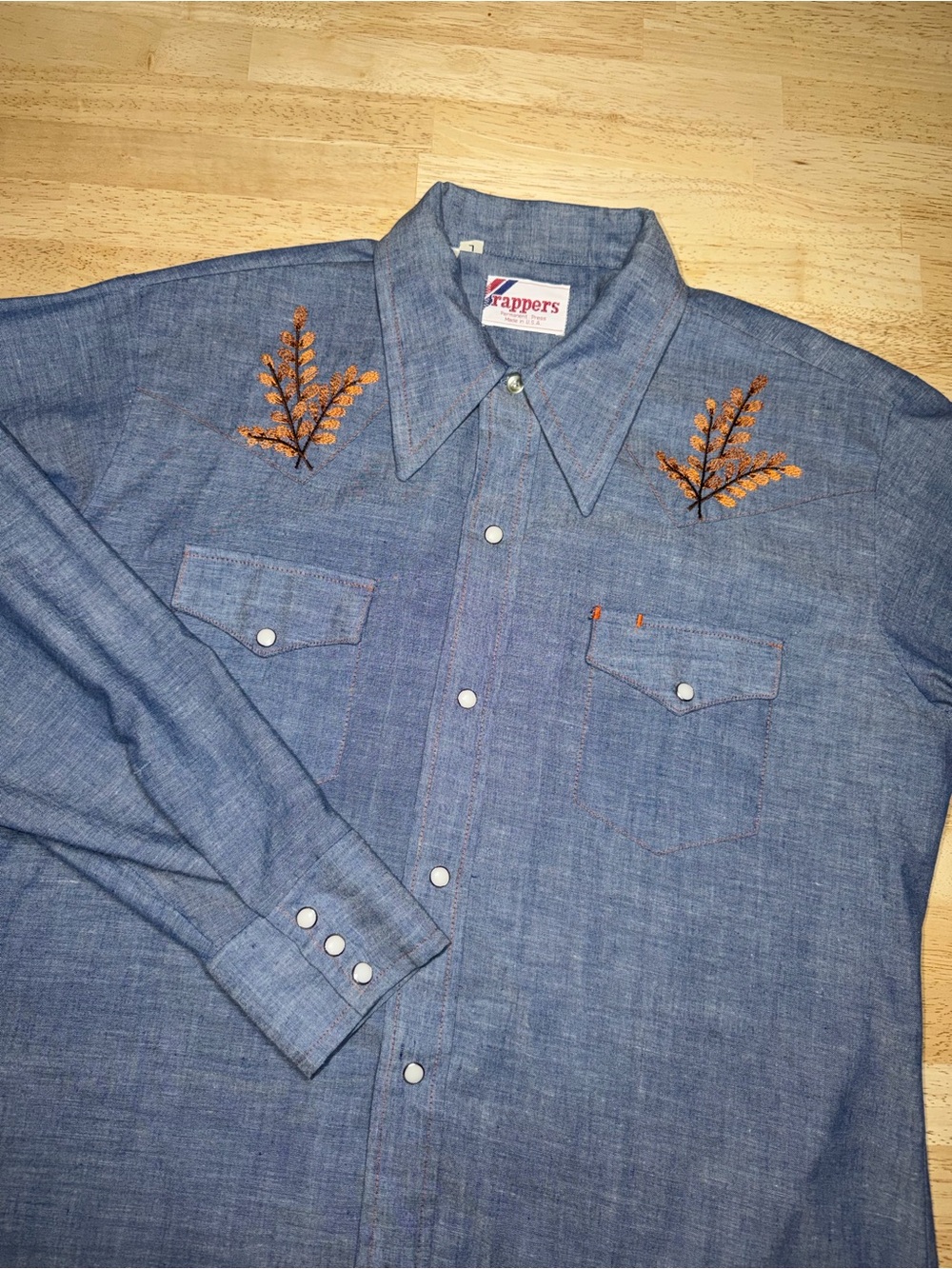 Vintage Rappers Western Chambray Shirt Embroidered Birds USA Made Mens Large
